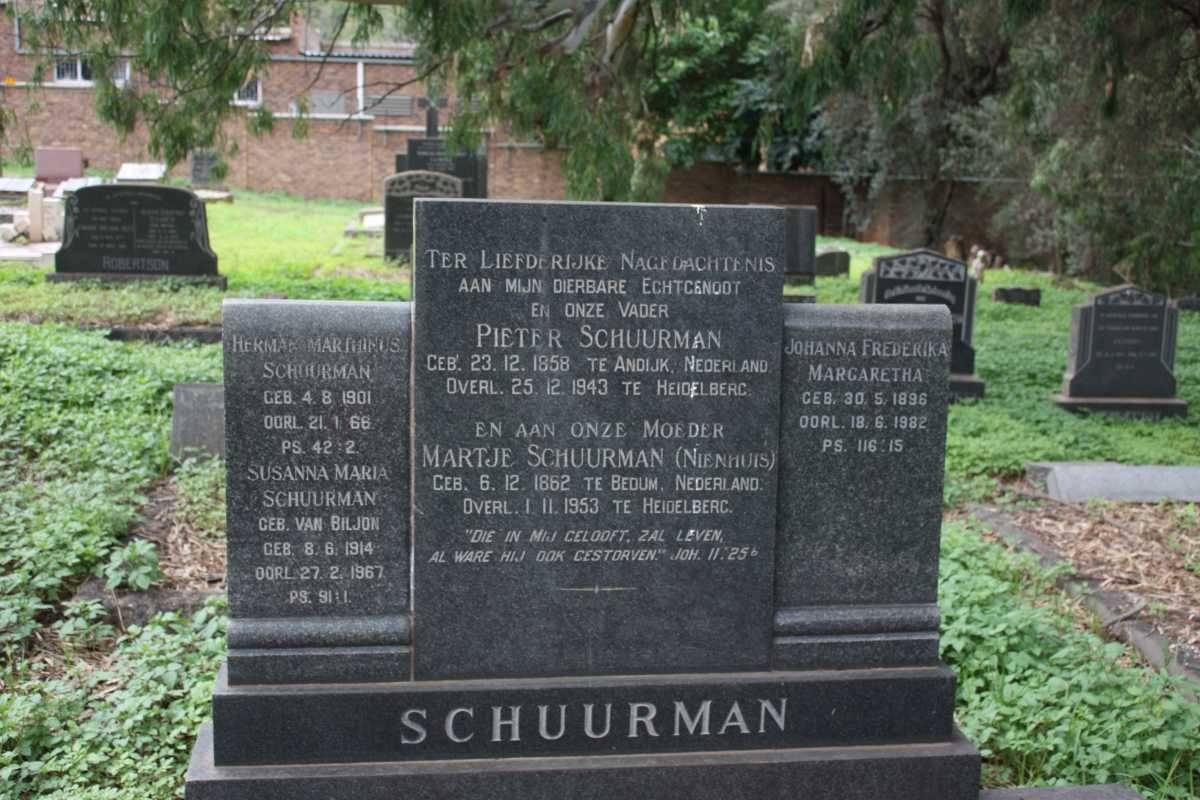 SCHUURMAN Pieter 1858-1943 &amp; Martje NIENHUIS 1862-1953
