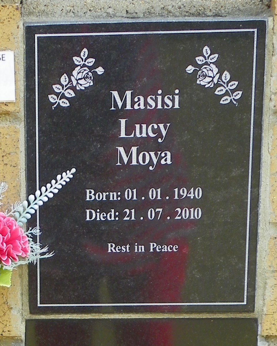 MOYA Masisi Lucy 1940-2010