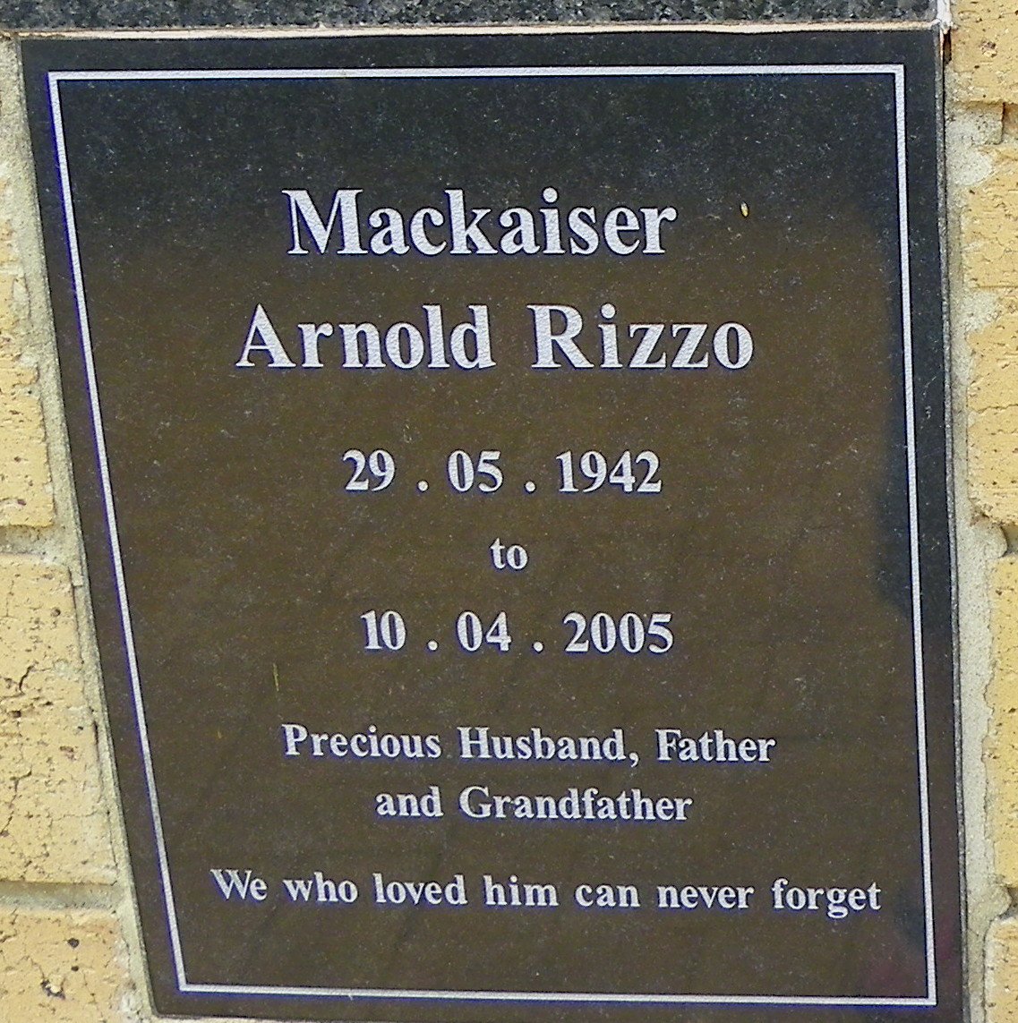 MACKAISER Arnold Rizzo 1942-2005
