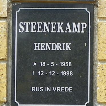 STEENEKAMP Hendrik 1958-1998