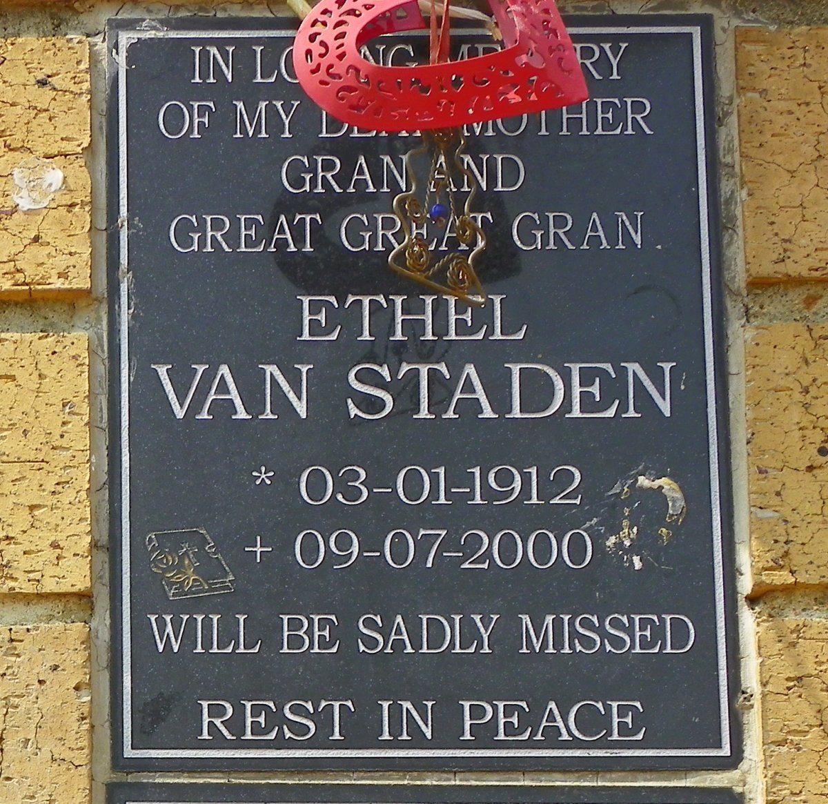 STADEN Ethel, van 1912-2000