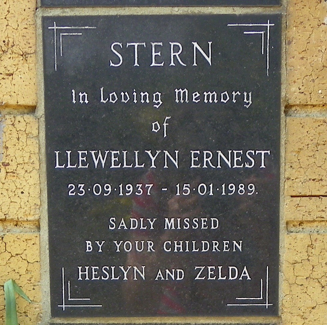 STERN Llewellyn Ernest 1937-1989