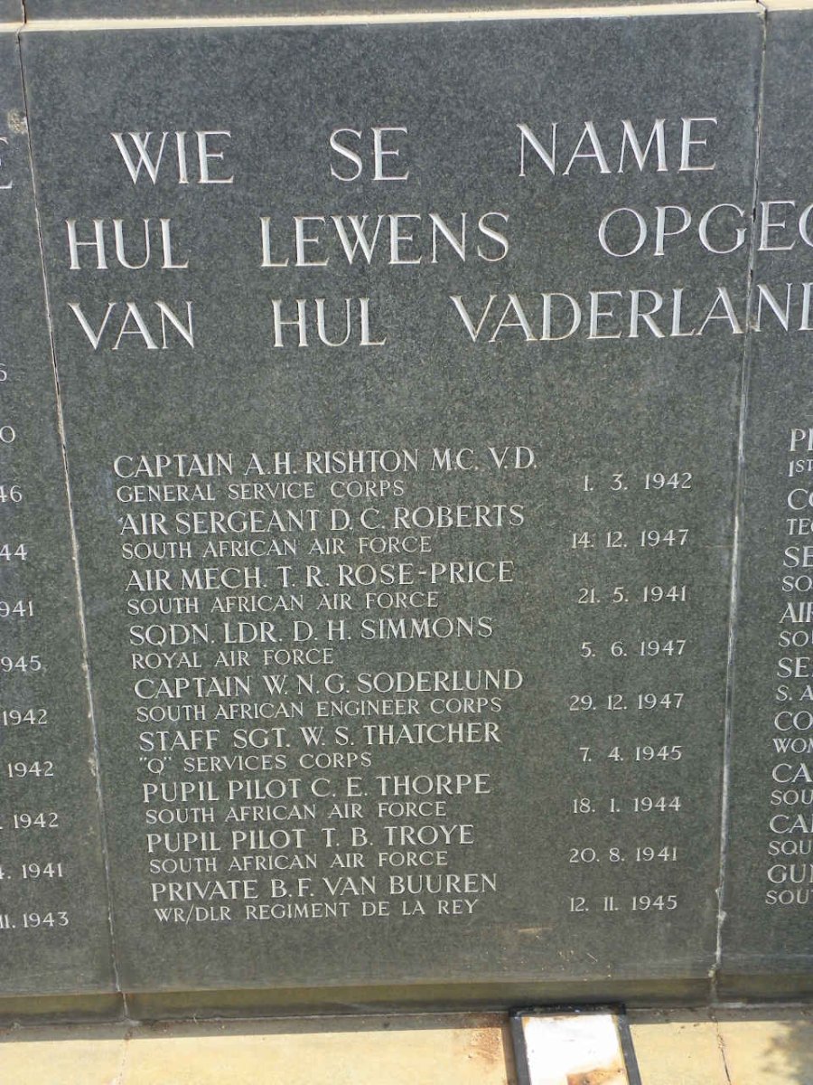 08. Memorial wall
