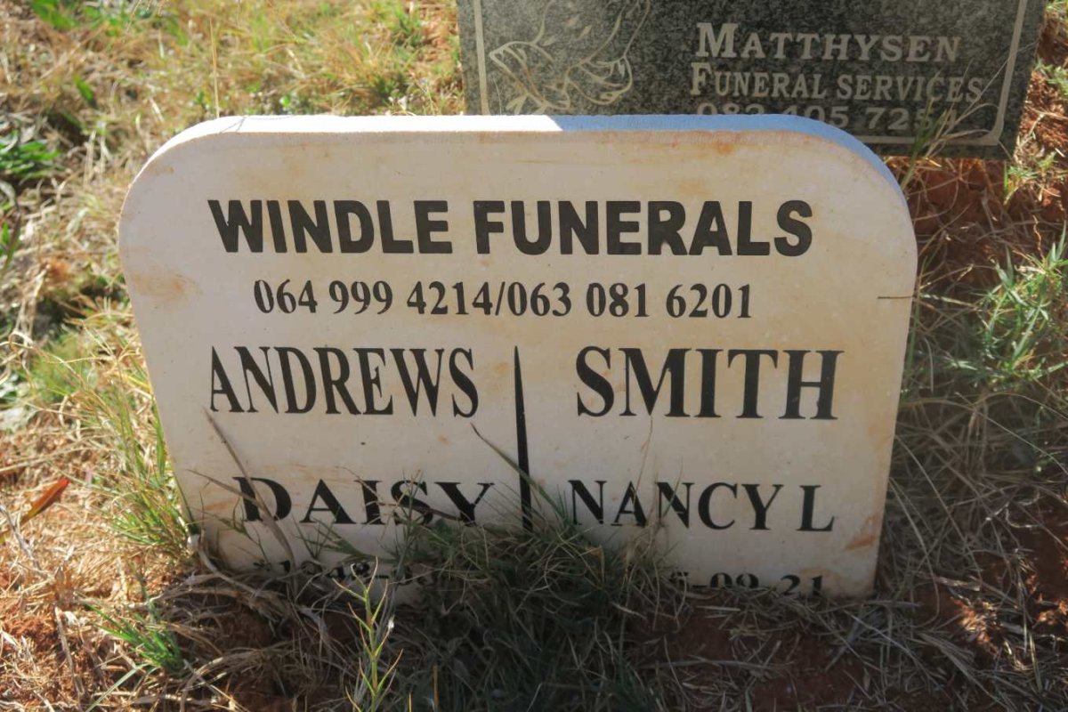 ANDREWS Daisy 1948-? :: SMITH Nancy Lorraine 1965-2018