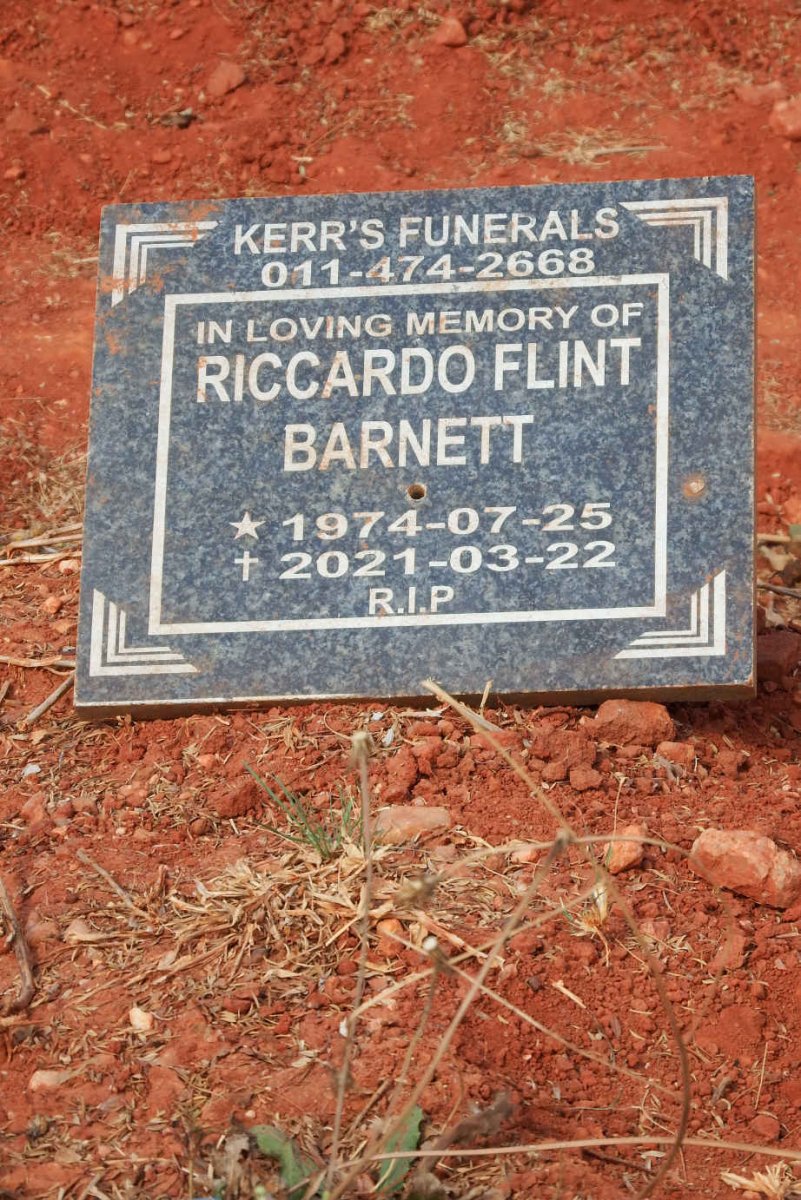 BARNETT Riccardo Flint 1974-2021