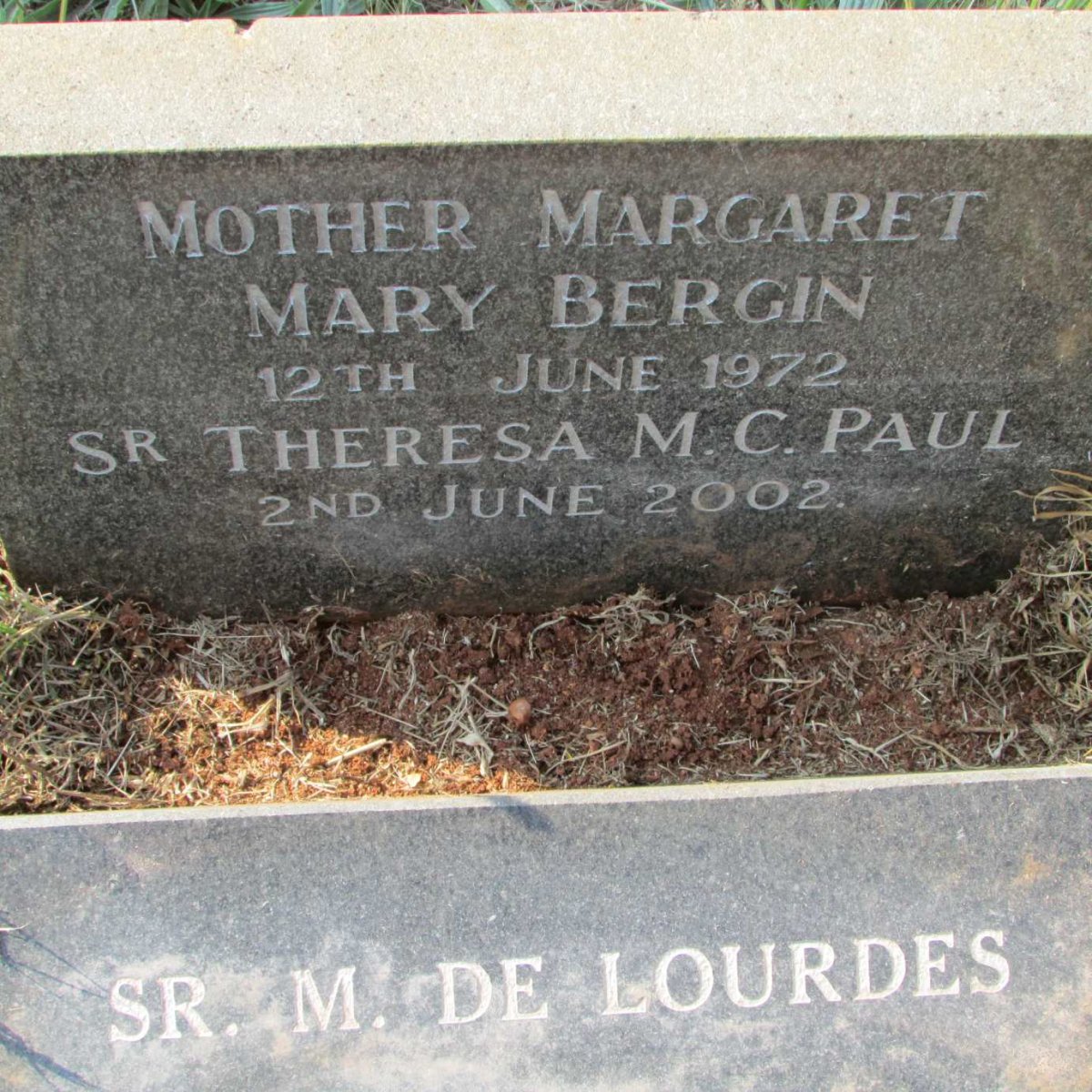 BERGIN Margaret Mary -1972 :: PAUL Theresa M. C. -2002