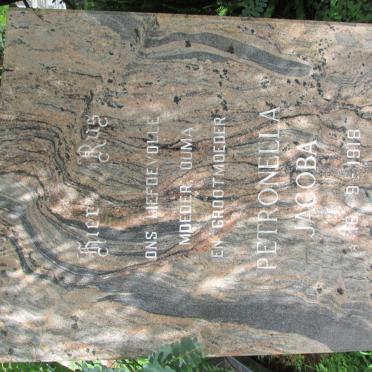 BERG Hendrik Christoffel, van den 1916-1983 &amp; Petronella Jacoba 1918-1990