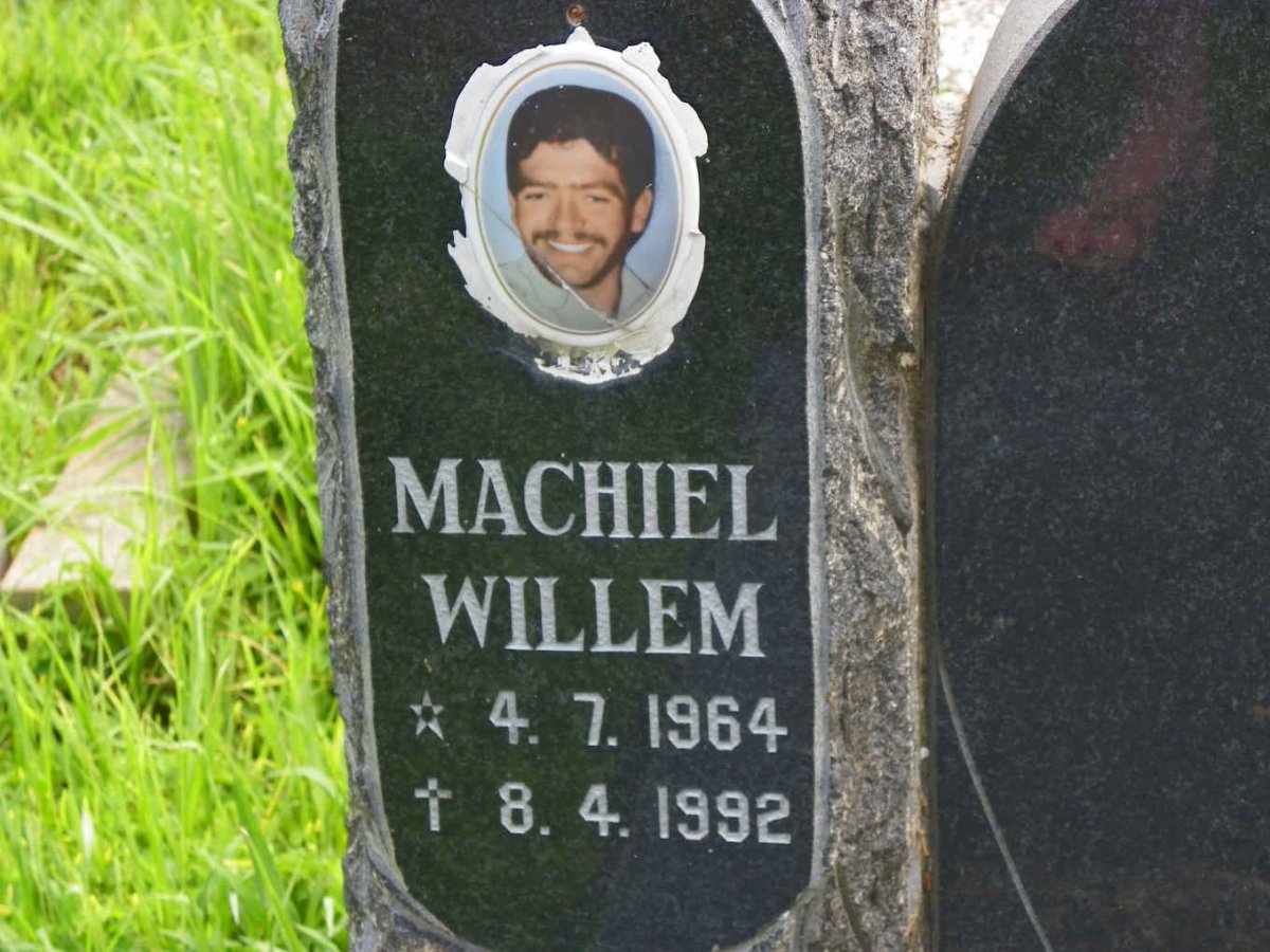BEZUIDENHOUT Machiel Willem 1964-1992