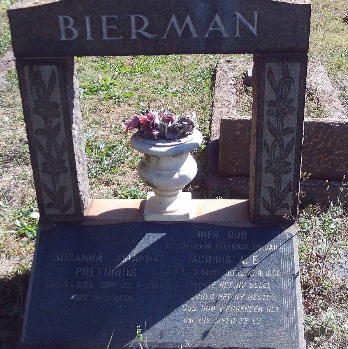 BIERMAN Jacobus A.E. 1888-1958 :: PRETORIUS Susanna Johanna 1925-1988