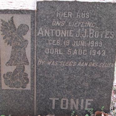 BOTES Antonie J.J. 1989-1943