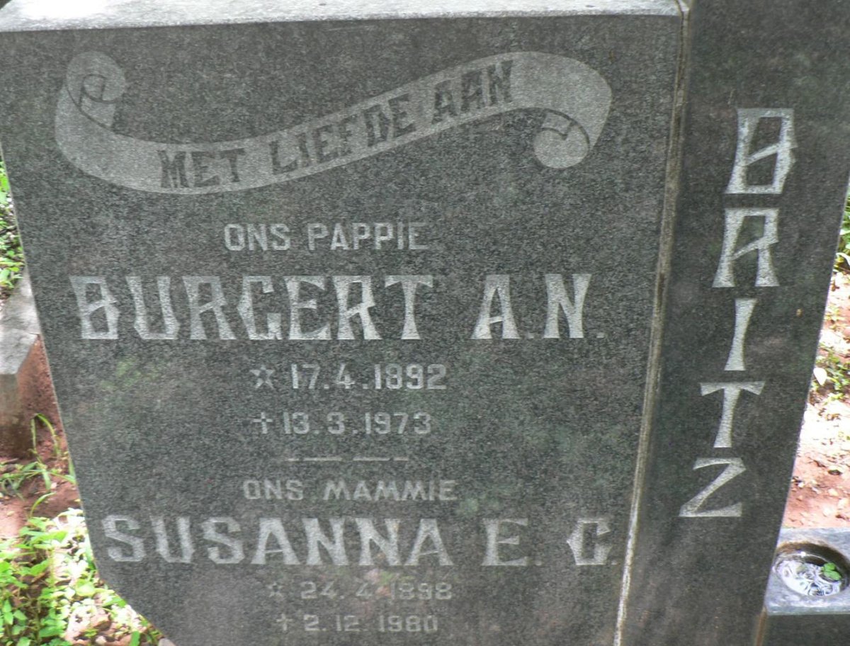 BRITZ Burgert A.N. 1892-1973 &amp; Susanna E.C. 1898-1980