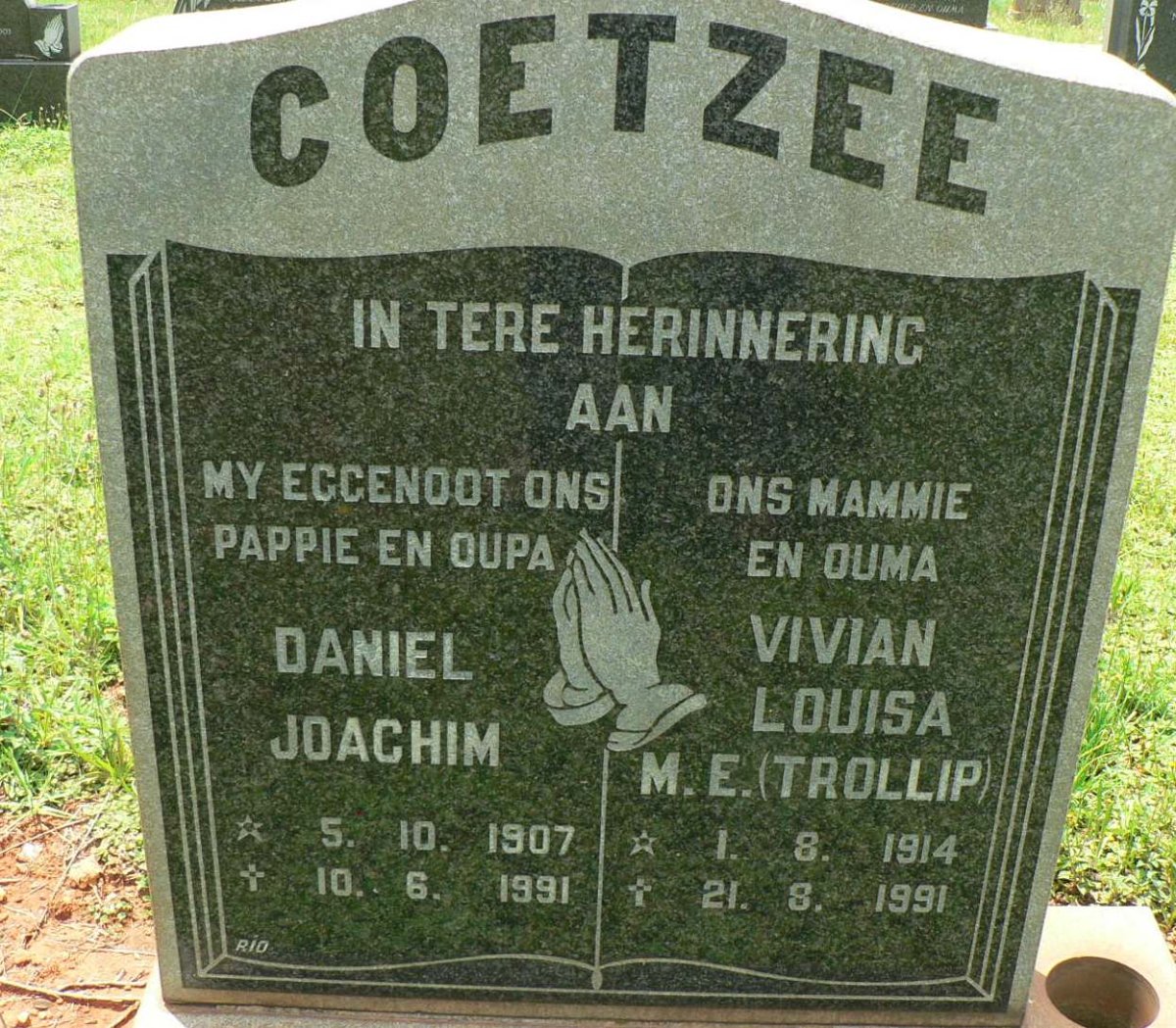 COETZEE Daniel Joachim 1907-1991 &amp; Vivian Louisa M.E. TROLLIP 1914-1991