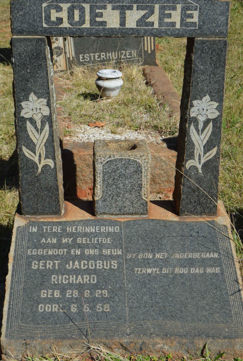 COETZEE Gert Jacobus Richard 1929-1958