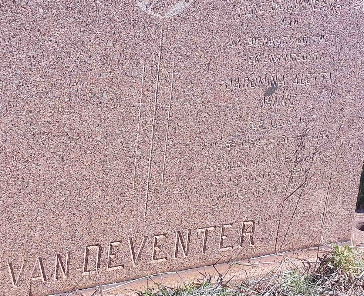 DEVENTER Jacomina Aletta, van nee VILJOEN 1898-1954