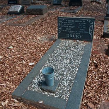 DRURY George Harry 1915-1958 &amp; Gladys Jane 1909-2008