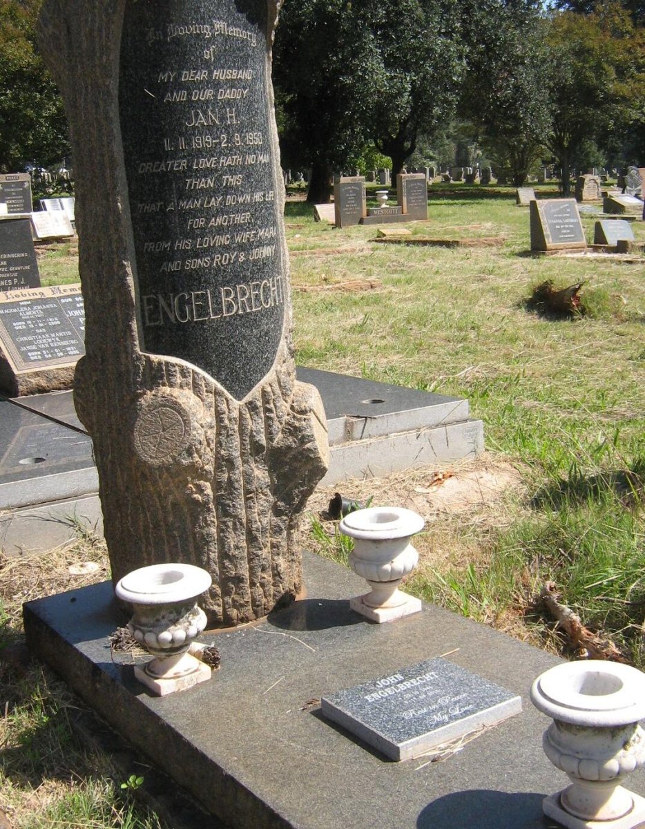 ENGELBRECHT Jan H. 1919-1953 :: ENGELBRECHT John 1948-2015