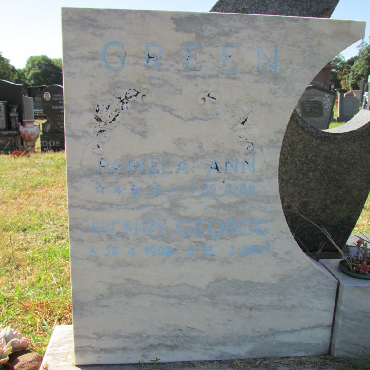GREEN Henry George 1932-2001 &amp; Pamela Ann 1935-1989