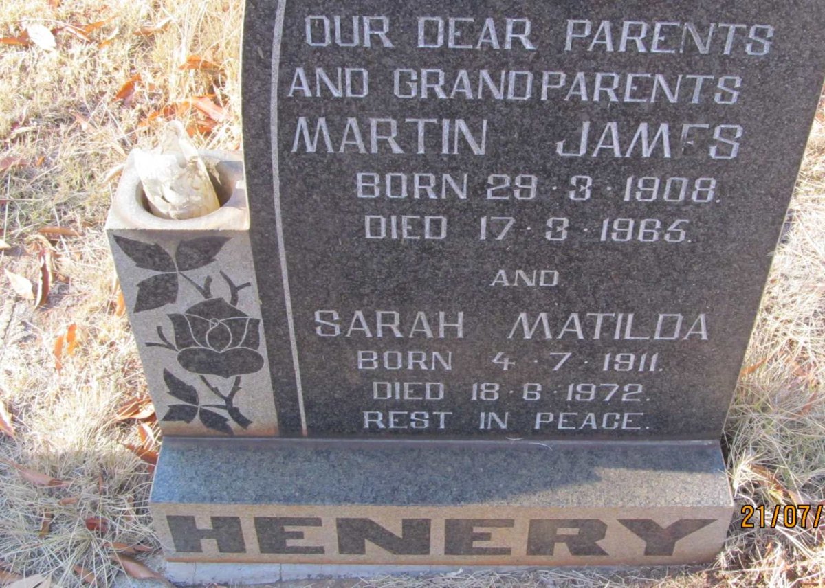 HENERY Martin James 1908-1965 &amp; Sarah Matilda 1911-1972