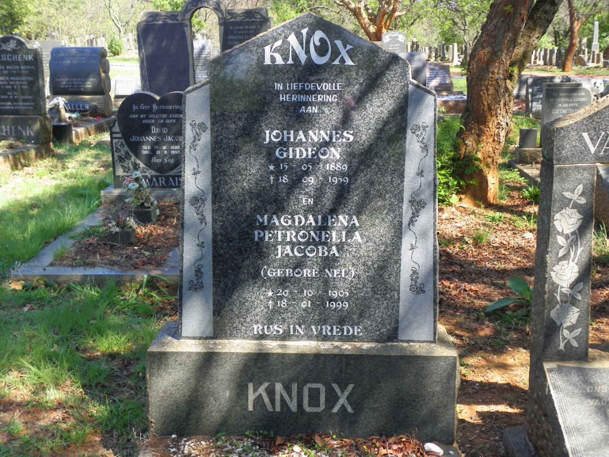 KNOX Johannes Gideon 1889-1959 &amp; Magdalena Petronella Jacoba NEL 1905-1999