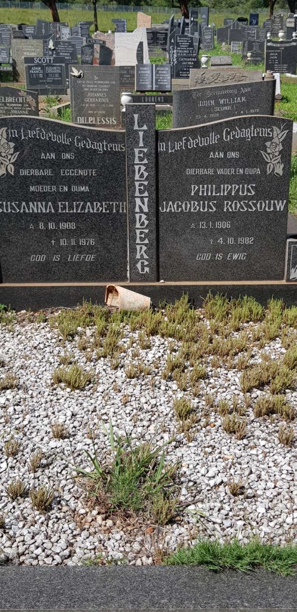 LIEBENBERG Philippus Jacobus Rossouw 1906-1982 &amp; Susanna Elizabeth 1908-1976