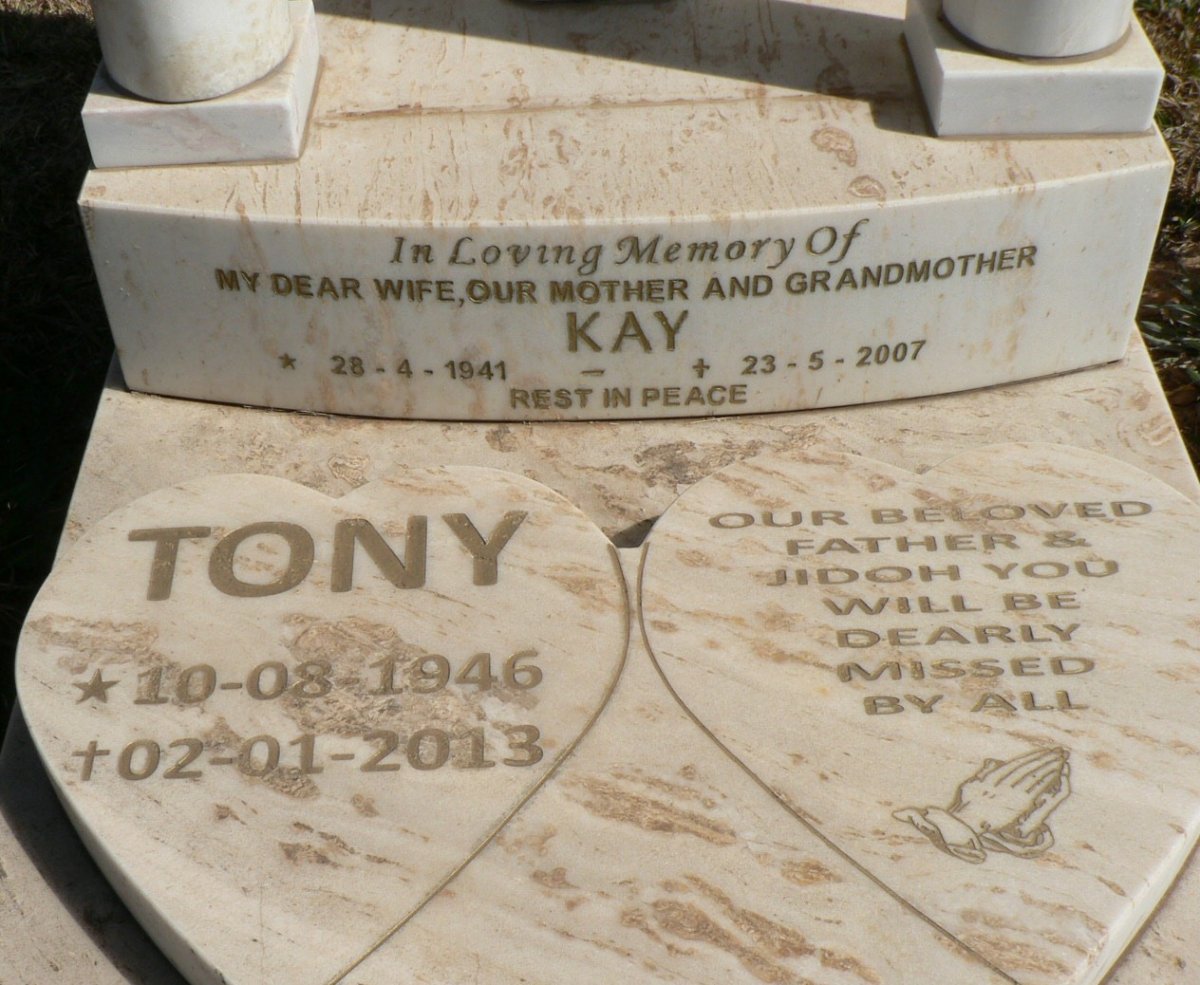 LOUW Tony 1946-2013 &amp; Kay 1941-2007