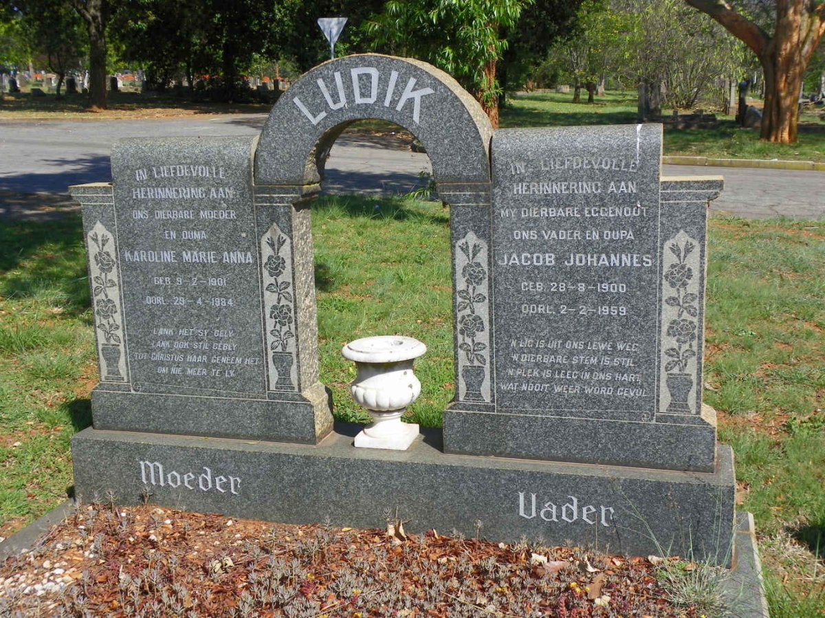 LUDIK Jacob Johannes 1900-1959 &amp; Karoline Marie Anna 1901-1984