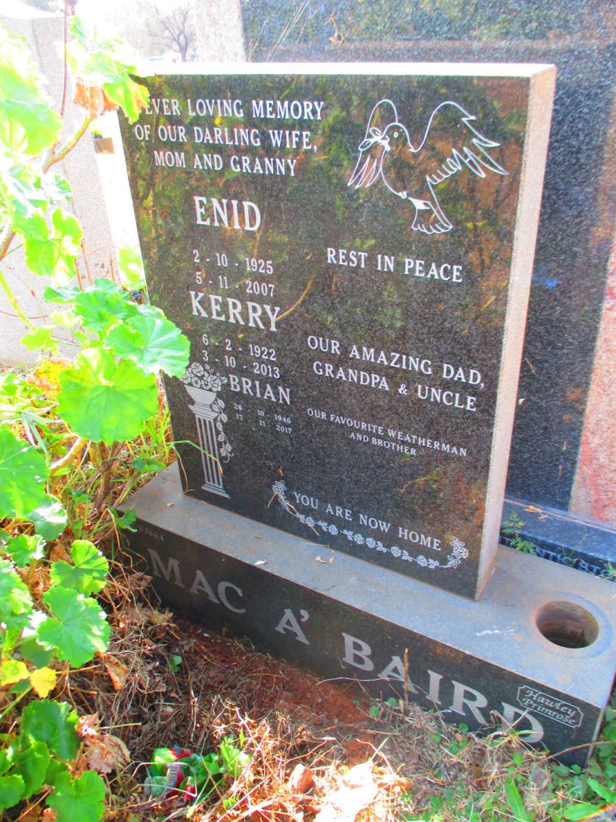 MACA'BAIRD Kerry 1922-2013 &amp; Enid 1925-2007