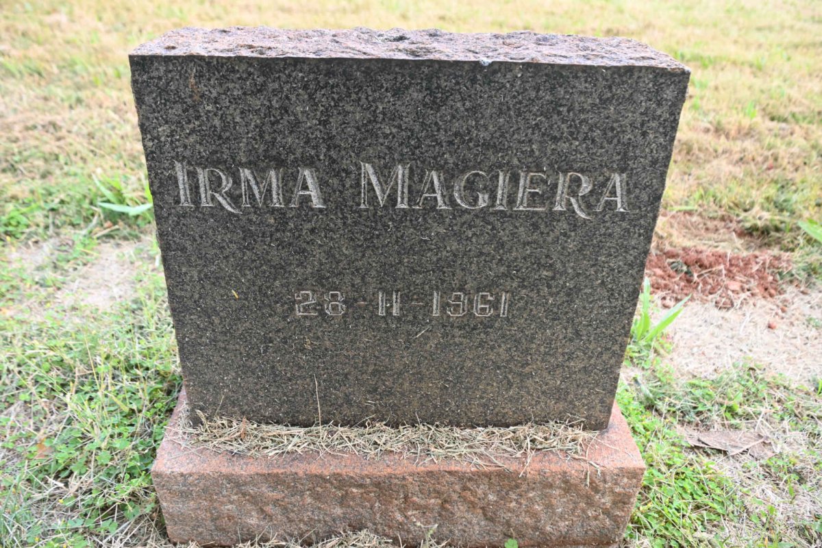 MAGIERA Irma -1961