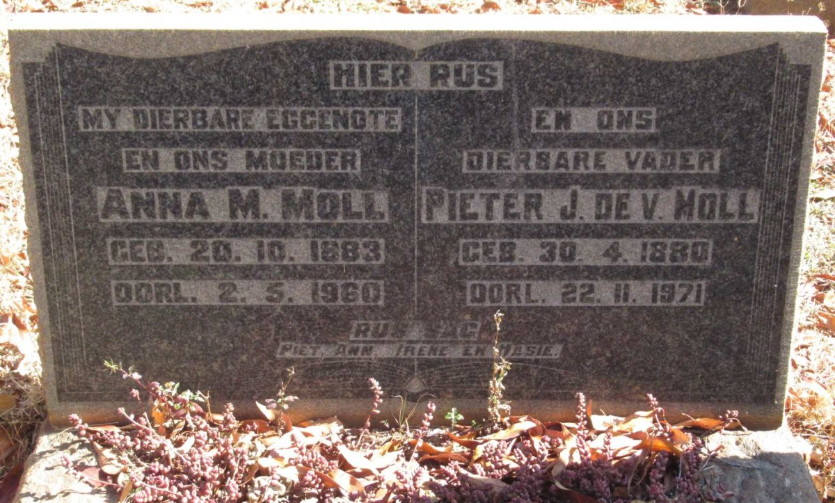 MOLL Pieter J. de V. 1880-1971 &amp; Anna M. 1883-1960