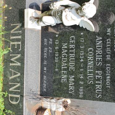 NIEMAND Andries Petrus Cornelius 1934-1990 &amp; Gertrude Mary Magdalene 1938-