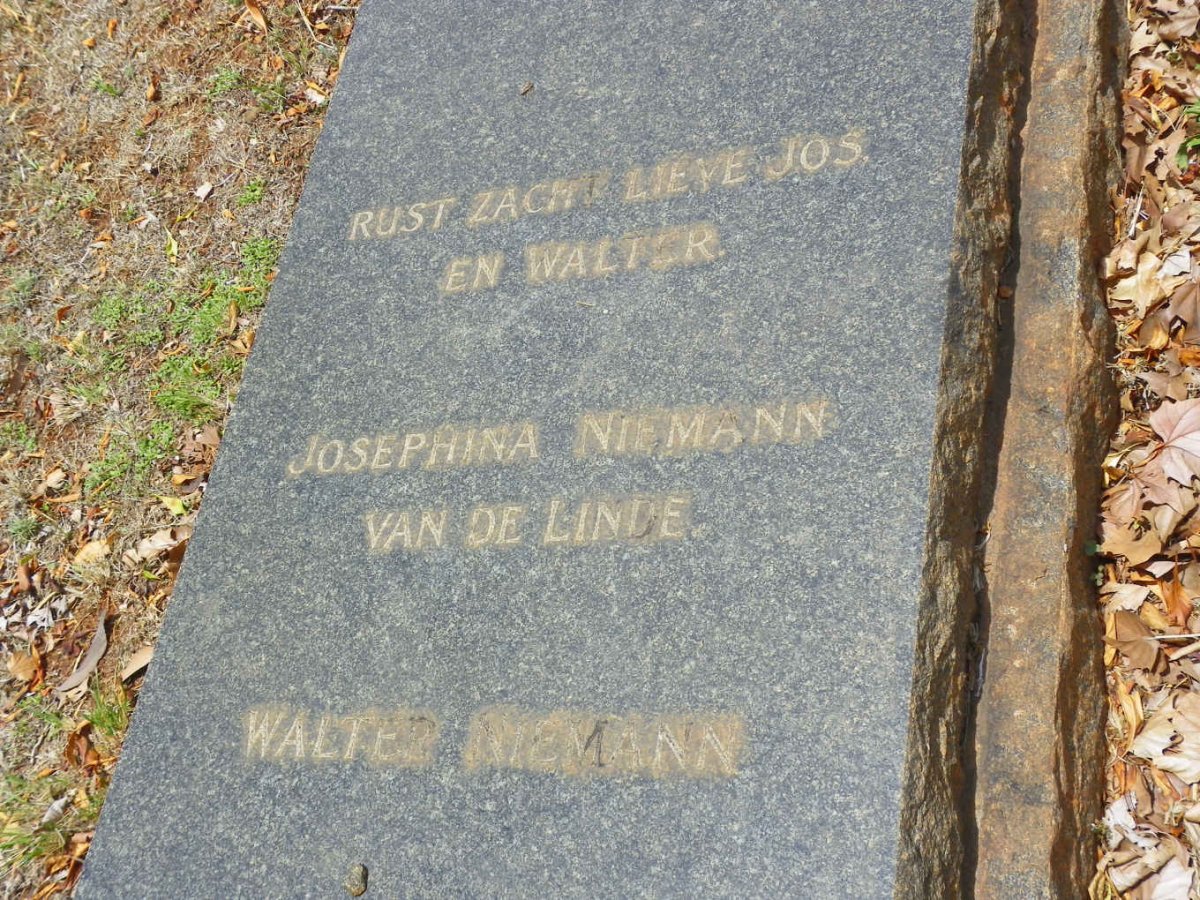NIEMANN Walter 1905-1963 &amp; Josephina VAN DE LINDE 1905-1944