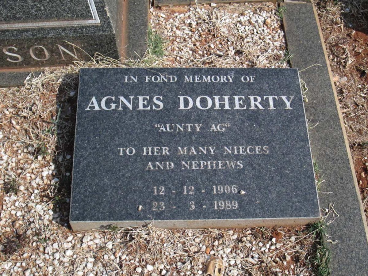 DOHERTY Agnes 1906-1989