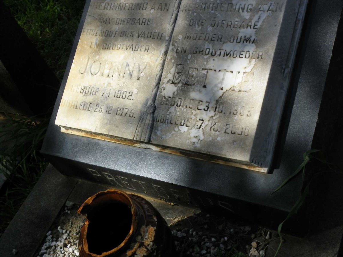 PRETORIUS Johnny 1902-1975 &amp; Bettie 1905-2000