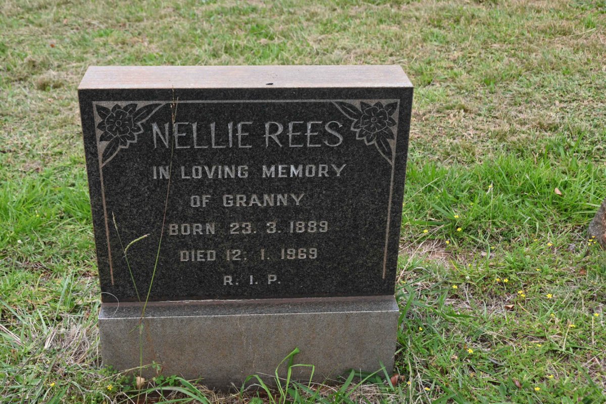 REES Nellie 1889-1969