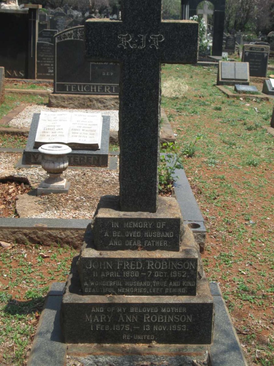ROBINSON John Fred. 1880-1952 &amp; Mary Ann 1875-1953