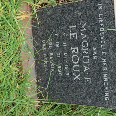 ROUX Magrita E., le 1919-1990