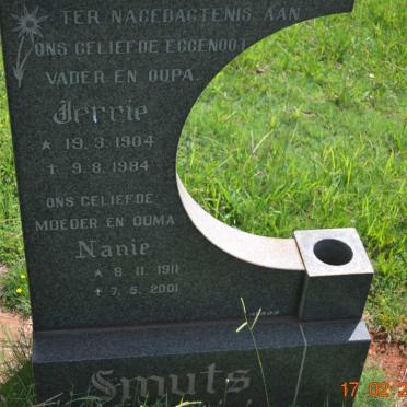 SMUTS Jerrie 1904-1984 &amp; Nanie 1911-2001