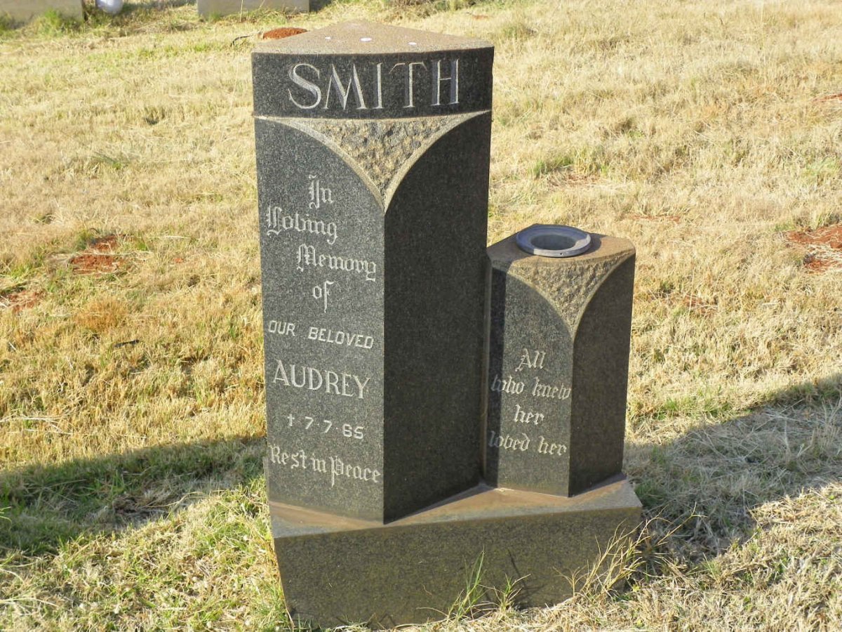 SMITH Audrey -1965