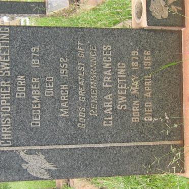 SWEETING Christopher 1879-1952 &amp; Clara Frances 1879-1966