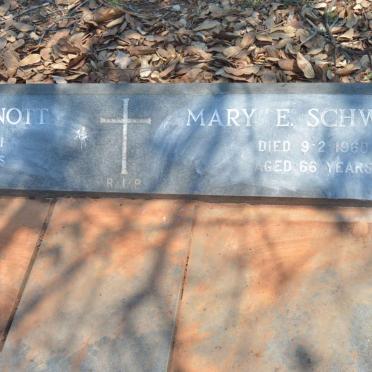 SYNNOTT James -1951 :: SCHWARER Mary E. -1968