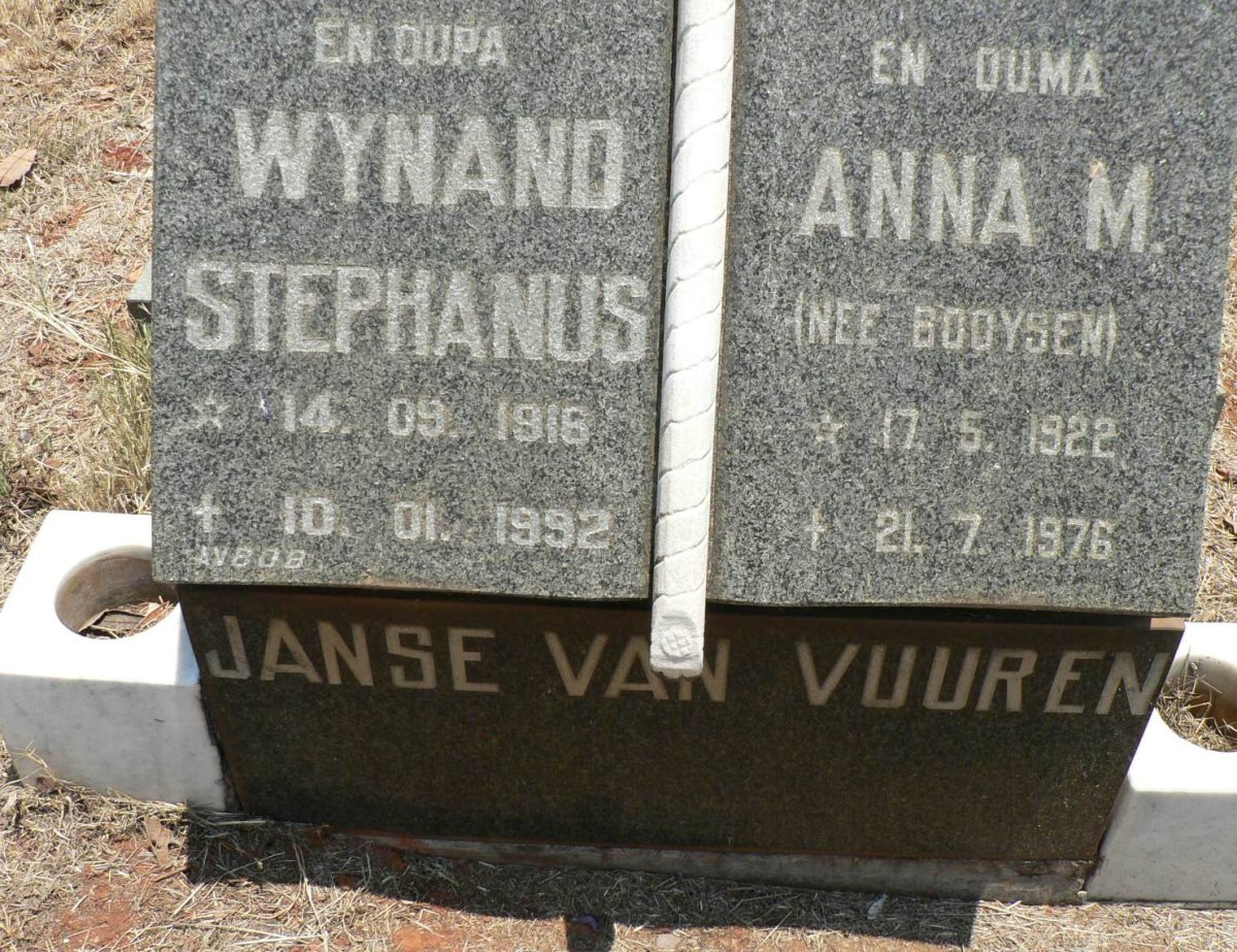 VUUREN Wynand Stephanus, Janse van 1916-1992 &amp; Anna M. BOOYSEN 1922-1976