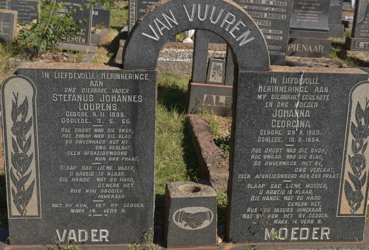 VUUREN Stefanus Johannes Lourens, van 1898-1955 &amp; Johanna Georgina 1903-1954