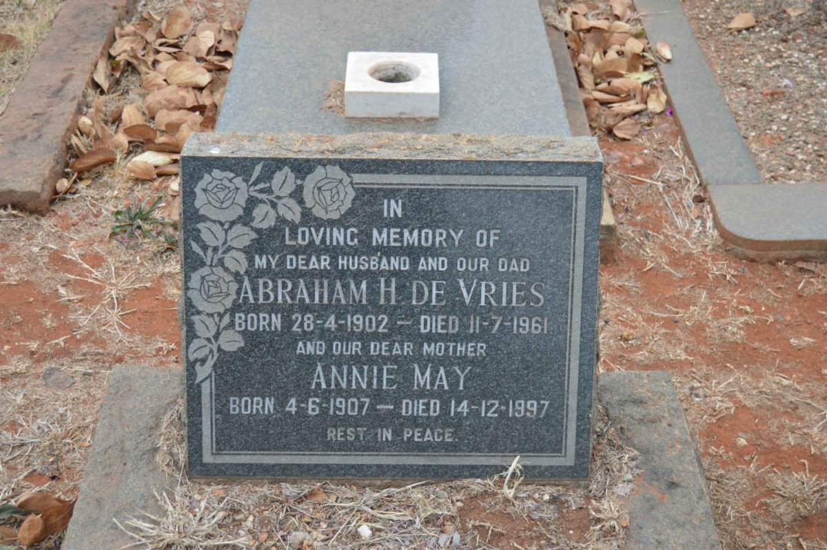 VRIES Abraham H., de 1902-1961 &amp; Annie May 1907-1997