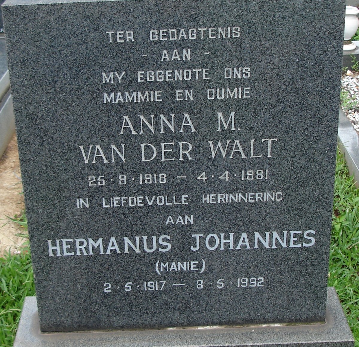 WALT Hermanus Johannes, van der 1917-1992 &amp; Anna M. 1918-1981