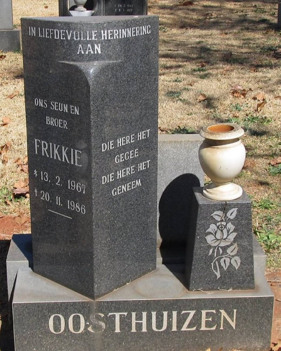 OOSTHUIZEN Frikkie 1967-1986