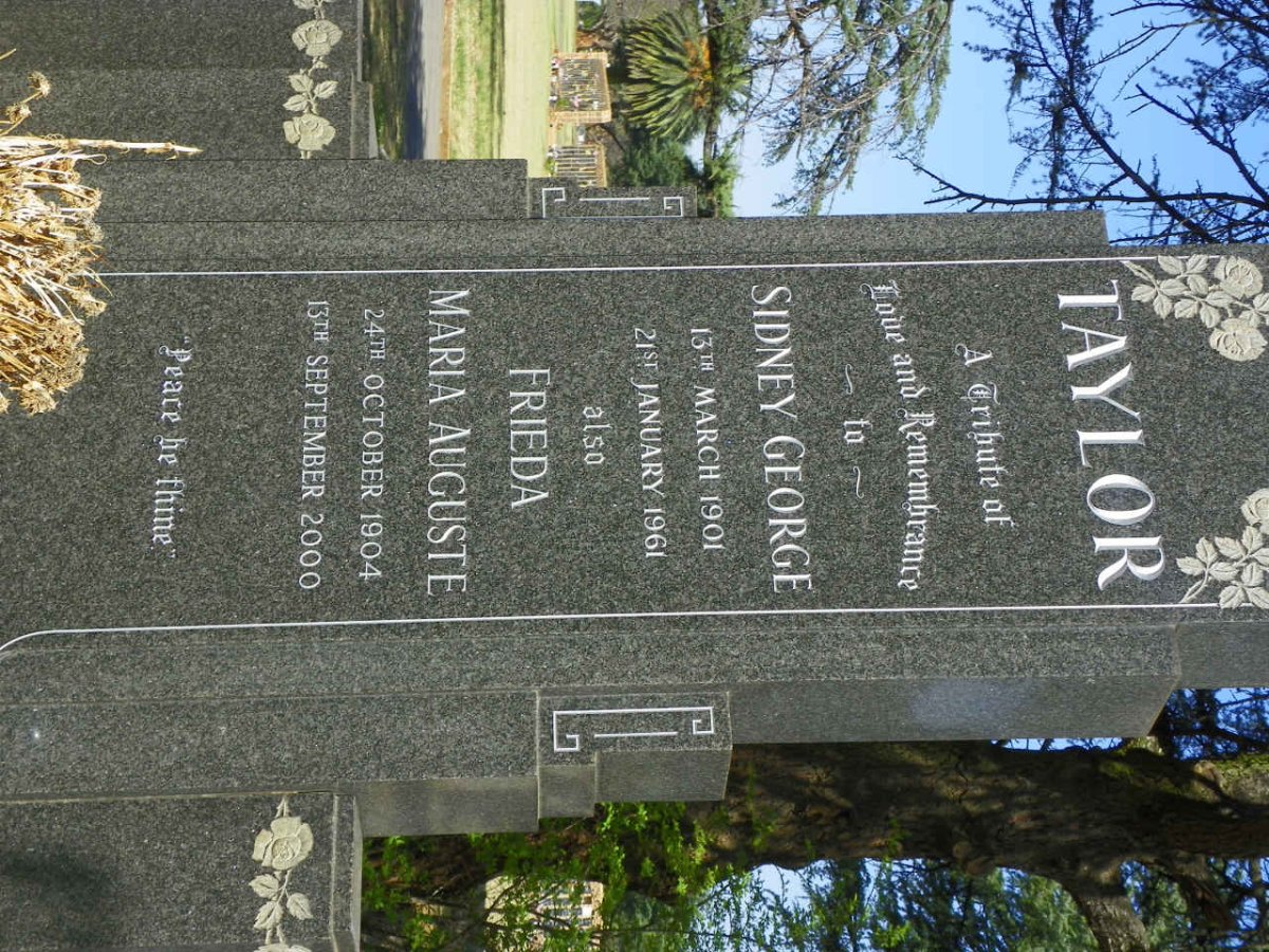 TAYLOR Sidney George 1901-1961 &amp; Frieda Maria Auguste 1904-2000