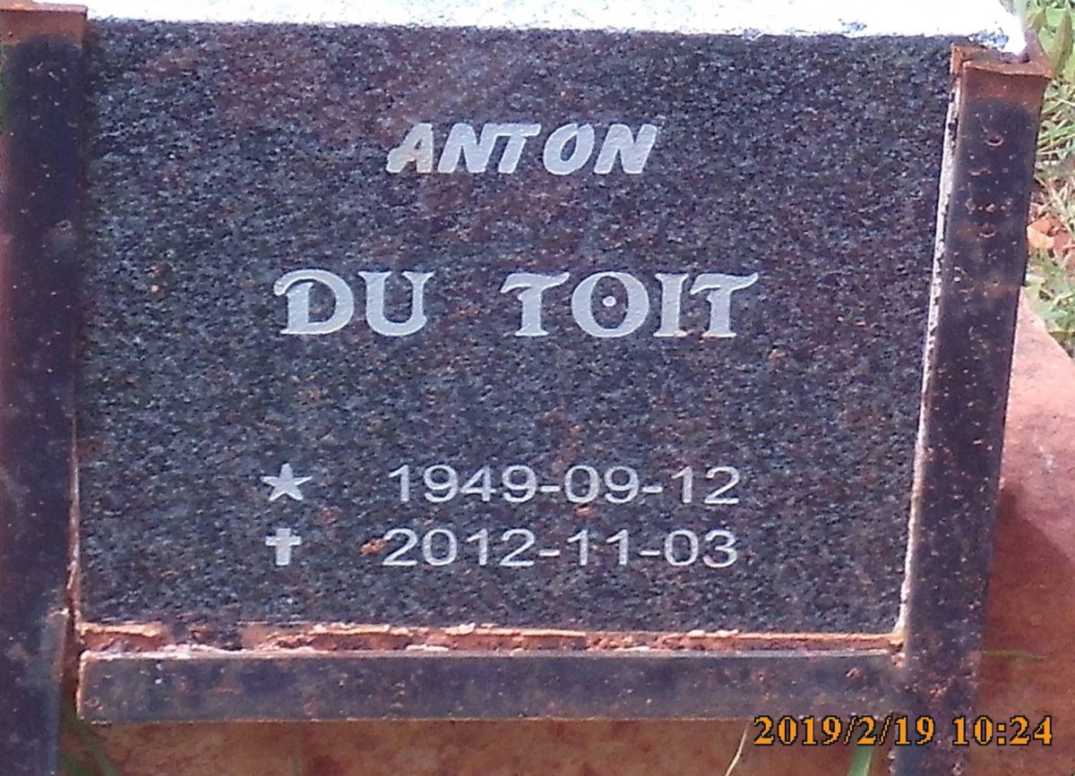 TOIT Anton, du 1949-2012