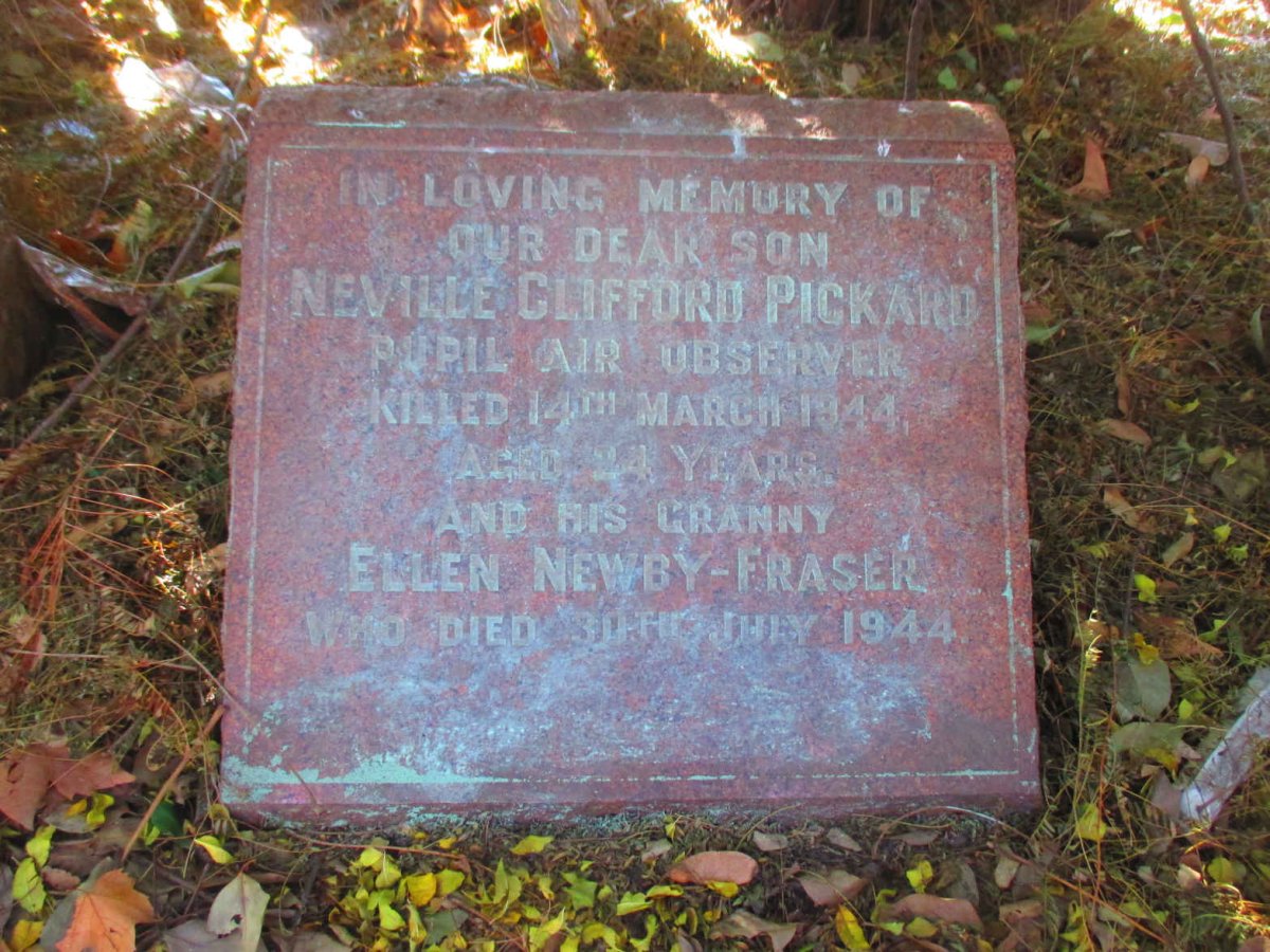 FRASER Ellen, NEWBY -1944 :: PICKARD Neville Clifford -1944