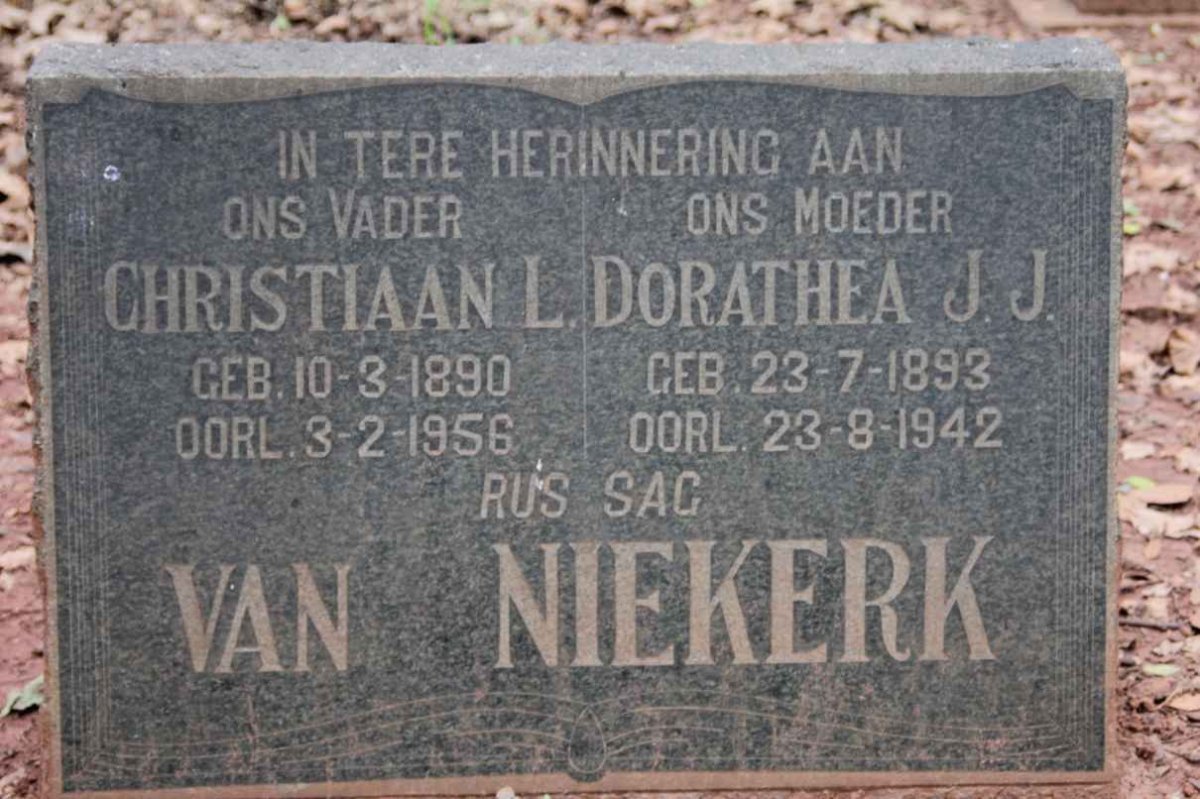 1NIEKERK Christiaan L., van 1890-1956 &amp; Dorathea J.J. 1893-1942