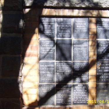 077 Memorial wall